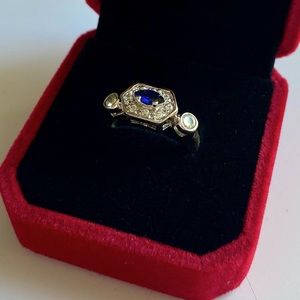 AVON size 5.5 Sapphire Color Marquise Ring